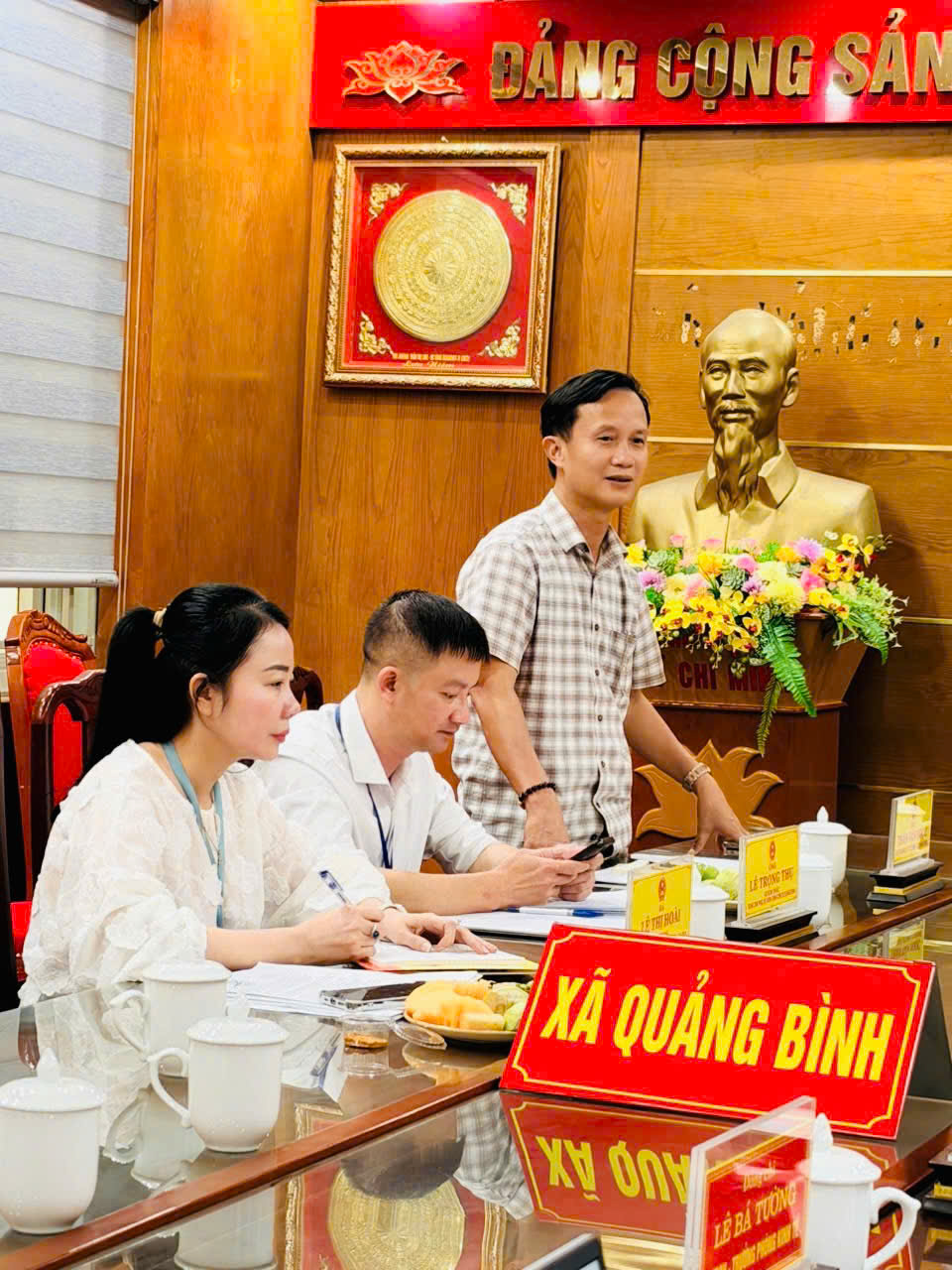 Anh-tin-bai